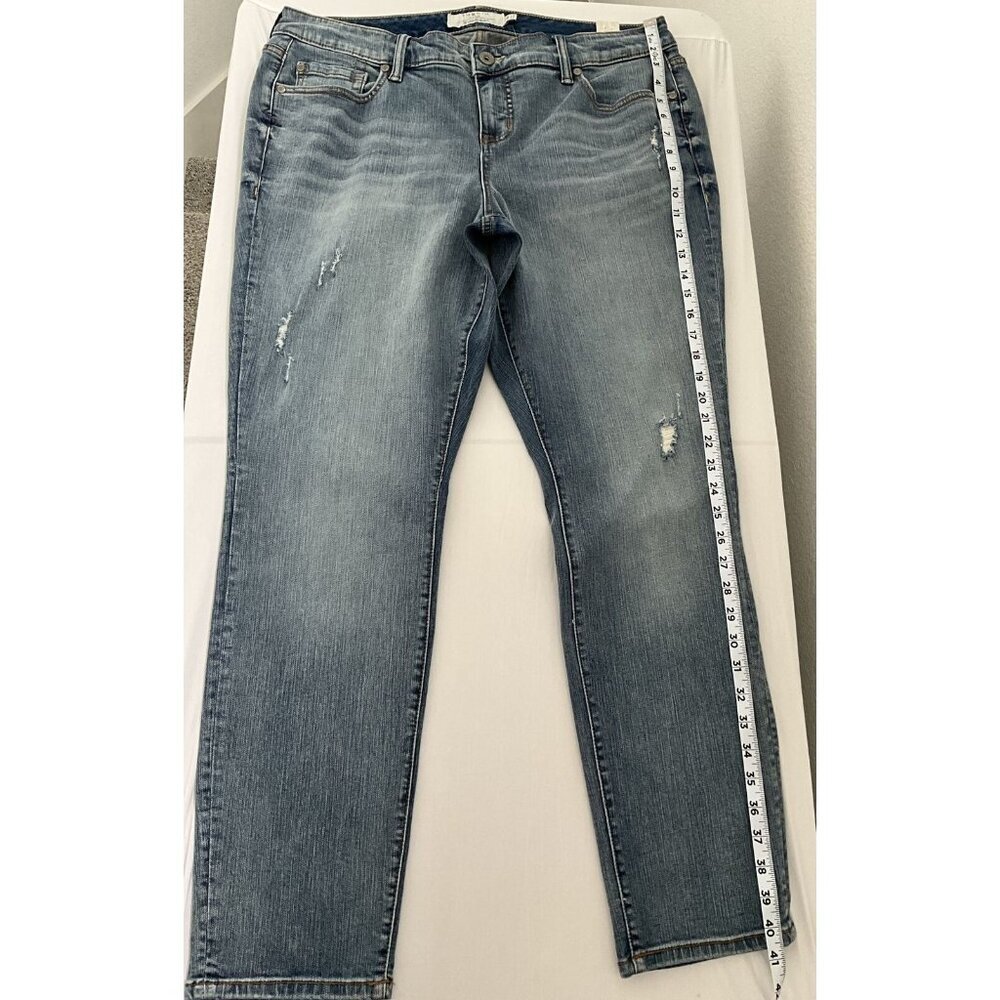 Torrid Women’s Sz18R Classic Skinny Jean -Vintage Stretch Light Wash - Picture 5 of 14